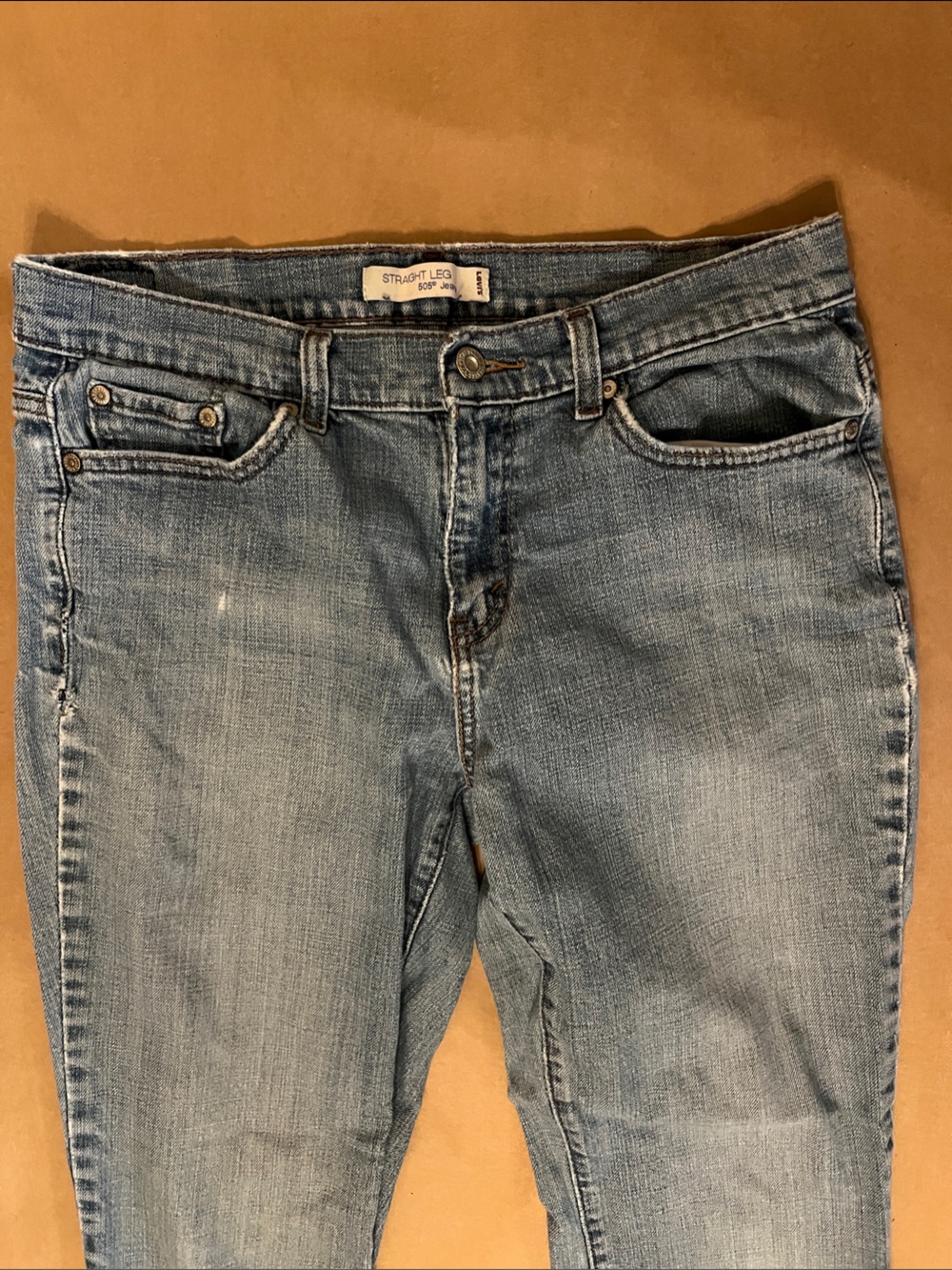Levi’s Light Wash Straight Leg Jeans size 10 Long - Picture 2 of 5